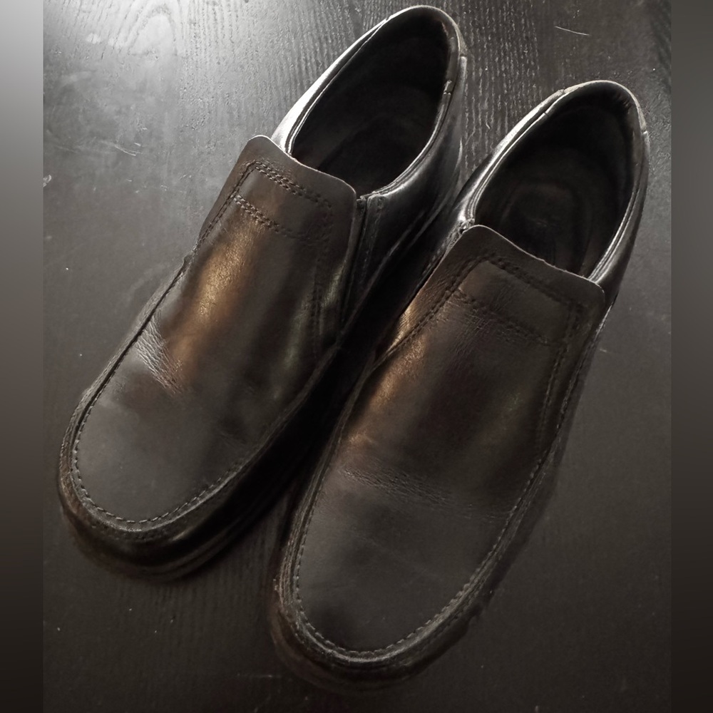 Red Wing Shoes Black Leather steel toe shoes. Size 10